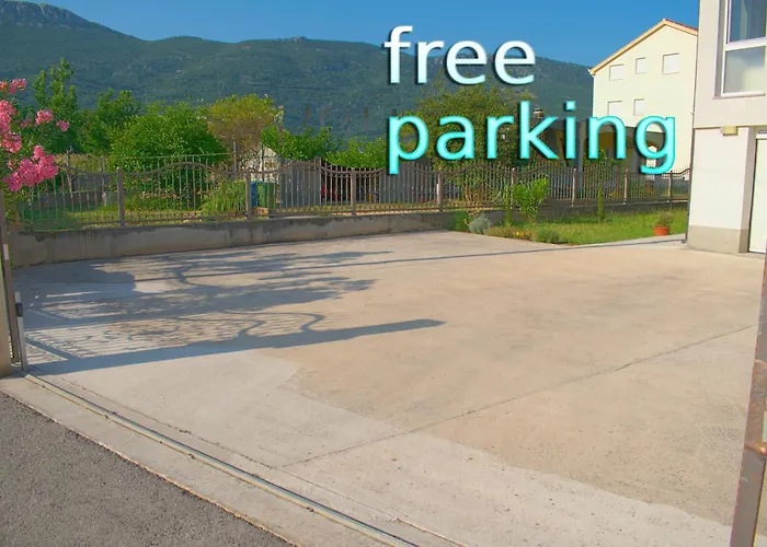Apartments Villa Ornamenta - 5Min To Beach - Free Parking